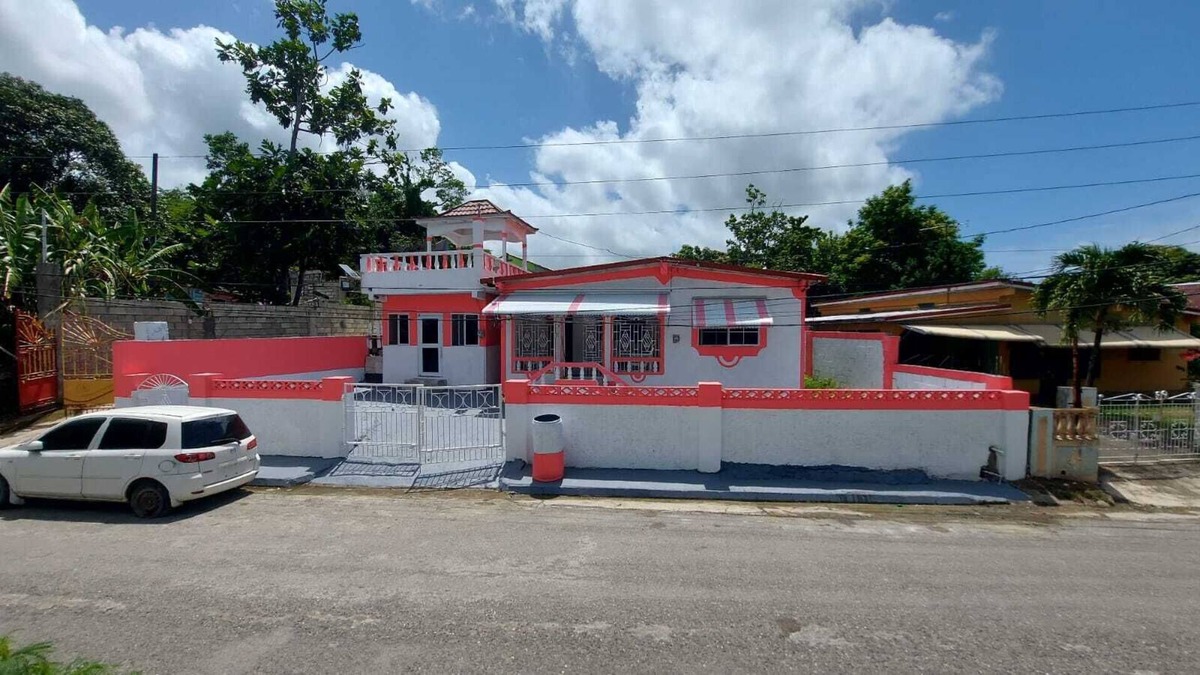 Moore Town House | Stunning 3 Bedrooms House in Port Morant St Thomas
