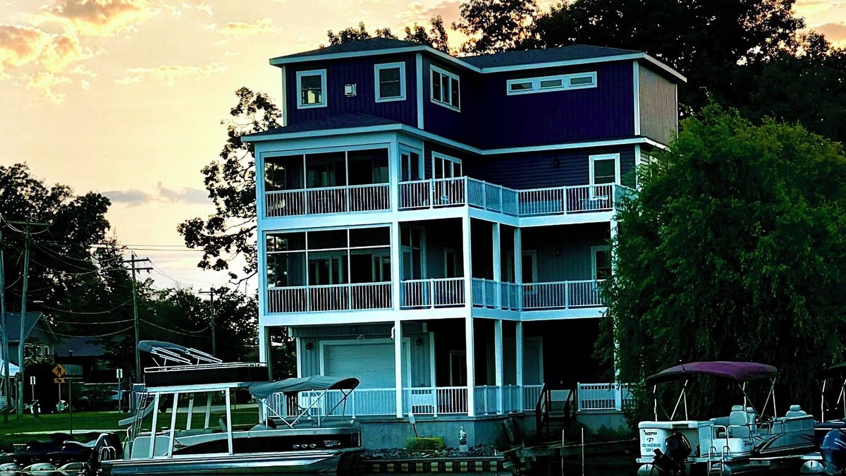 Sylvan Beach House | Stunning 3-Story Lakehouse in Sylvan Beach, Sleeps 10, WiFi & Walk to the Beach!