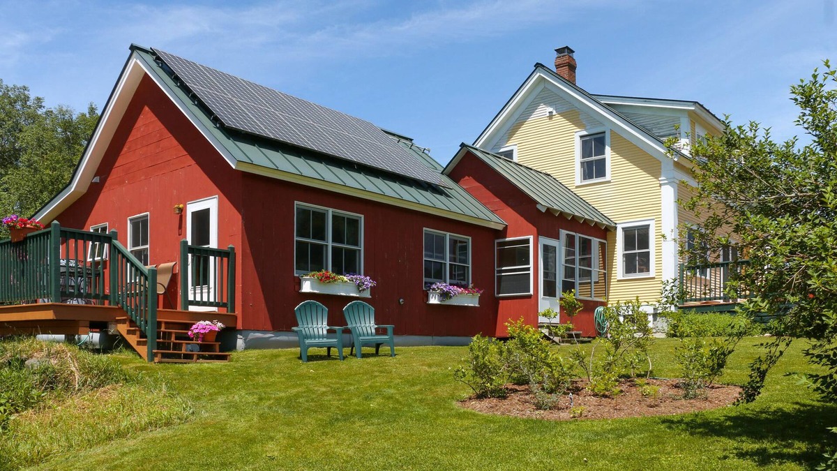 Lyndon Center Apartment | Stunning 36 Acre Property Close To Burke Mt. And Kingdom Trails