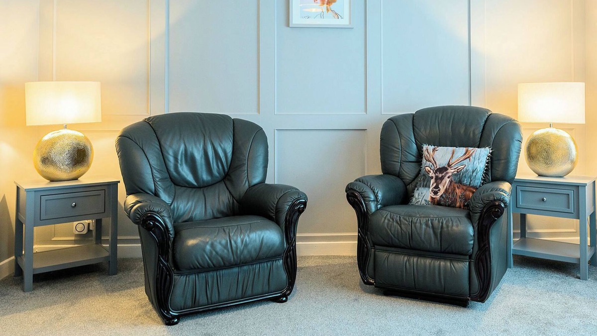 Ladybank House | Stunning 3BR Home Parking & Garden –Perfect for Golfers, Near St Andrews Courses