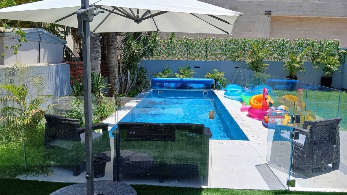 Rishon LeTsiyon Villa | Stunning 5-bed villa, with pool and large garden