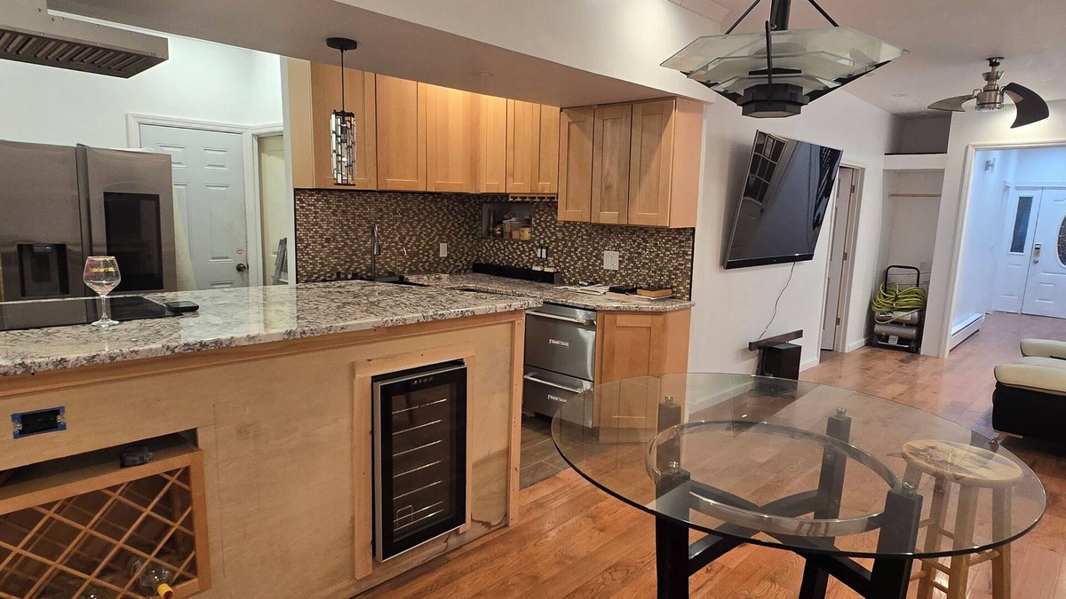 Poughkeepsie House | Stunning 5-bedroom house with AC/Heat in charming Poughkeepsie NY