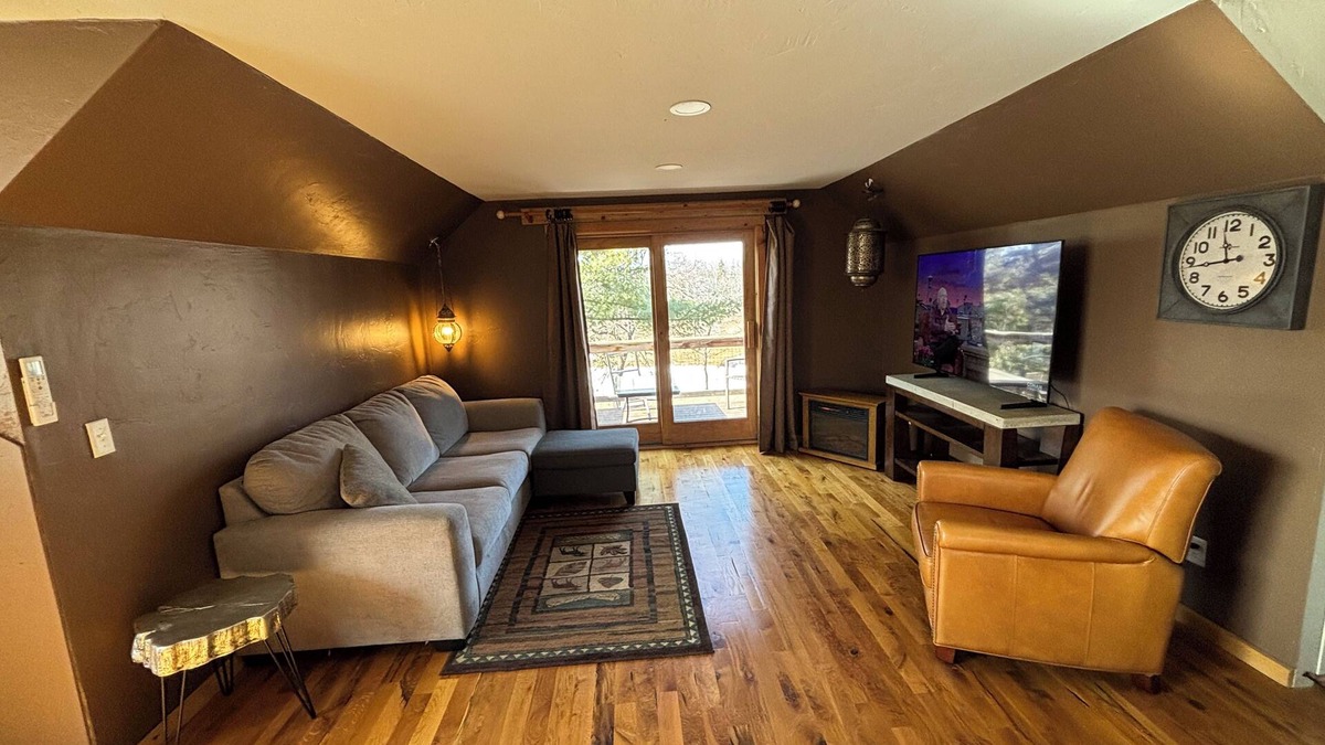 Minnetonka House | *STUNNING!* 5 Star! Modern cottage/cabin getaway Lake Minnetonka/Wayzata