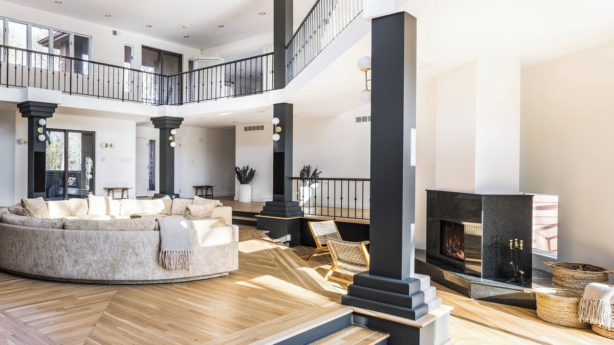 Hampton Bays House | Stunning 6,000 sq ft home on 1.28 private acres in Hamptons Bays, with pool.