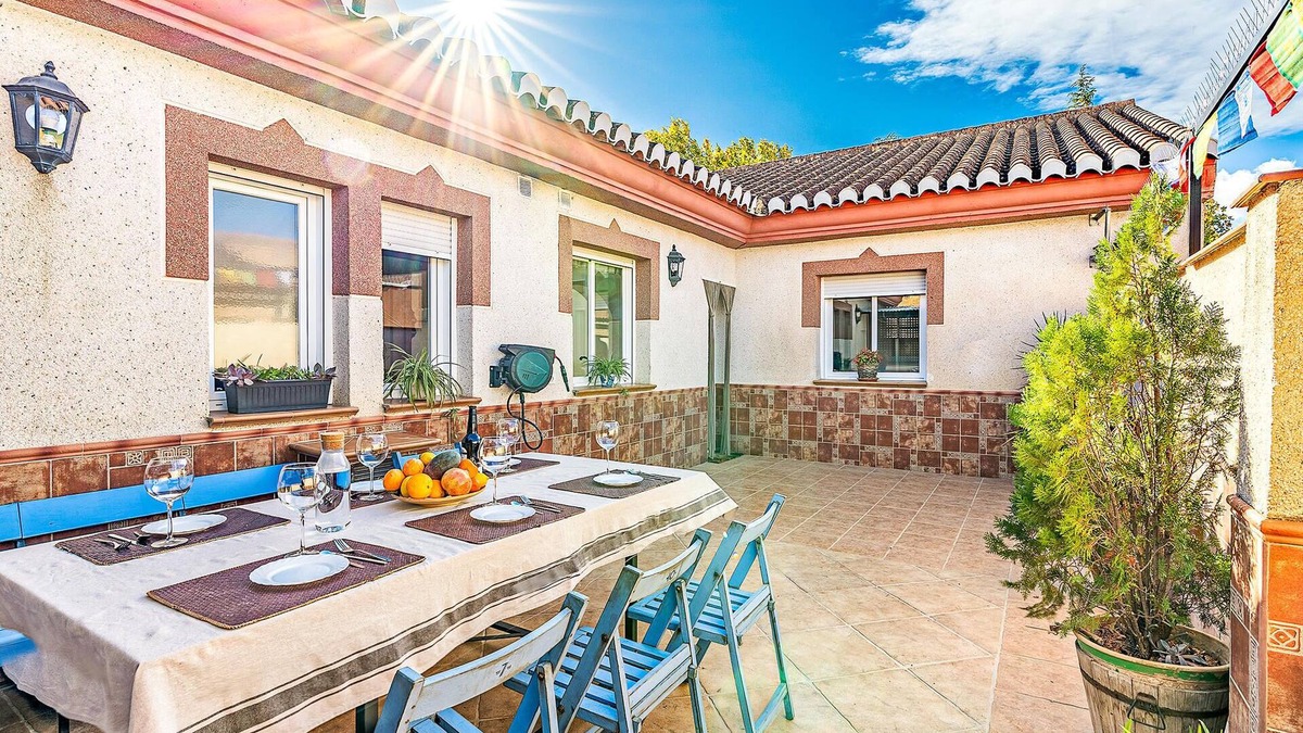 Cijuela House | Stunning air conditioned House
