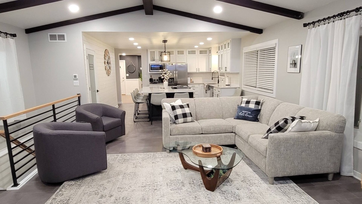 Port Washington House | Stunning and Completely Remodeled Ranch Home! Walk to Downtown & Marina!
