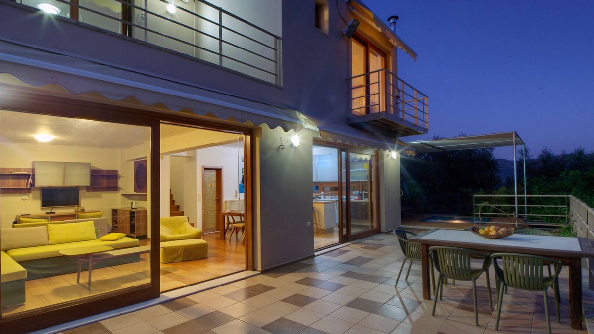 Agia Villa | Stunning and panoramic view over the hinterland and the mountains