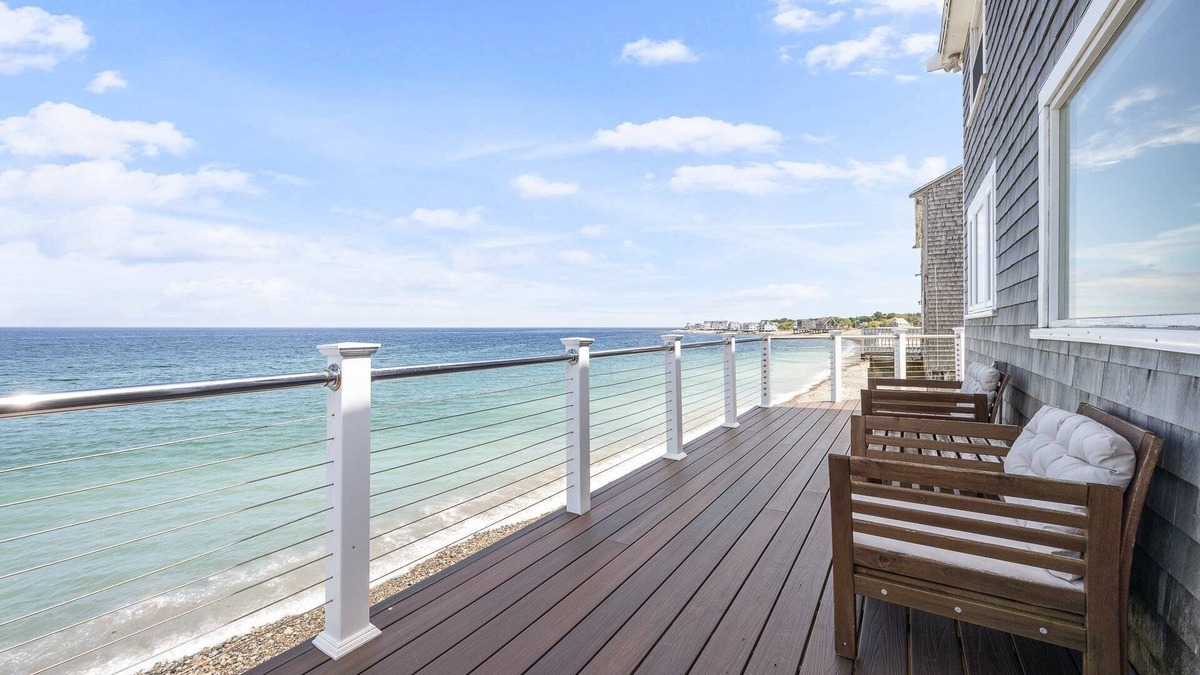 Scituate House | Stunning and Stilted - Luxury Oceanfront Escape with Deck, Direct Beach Access, Minutes to Downtown!
