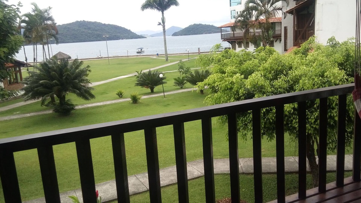 Bracui Apartment | Stunning Apartment in Angra