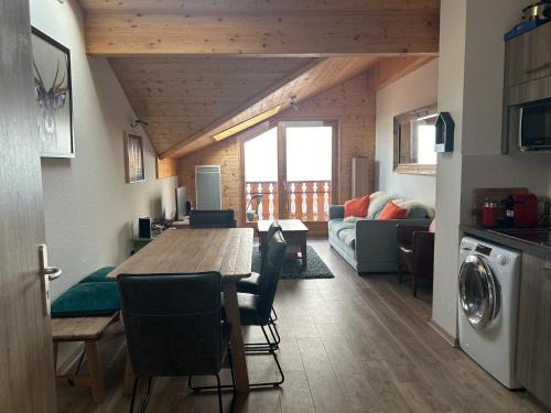 Thollon-les-Memises Apartment | Stunning apartment with views over Lake Geneva