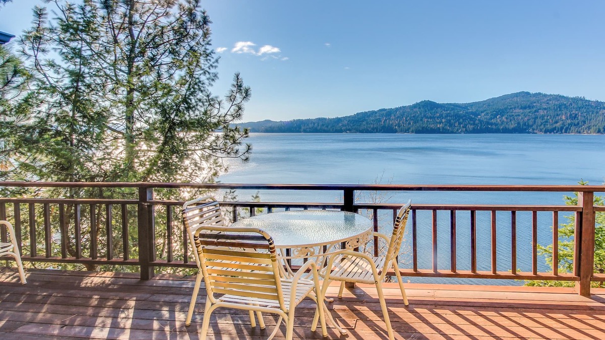 Harrison House | Stunning Bay Front Home with Lake Views, Private Dock, Gas Grill, and Free WiFi