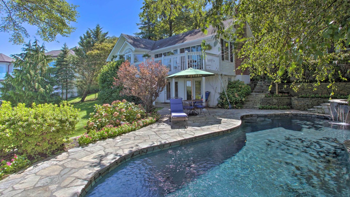 Atlantic Highlands House | Stunning Bayfront Sandy Hook Retreat: Views & Yard