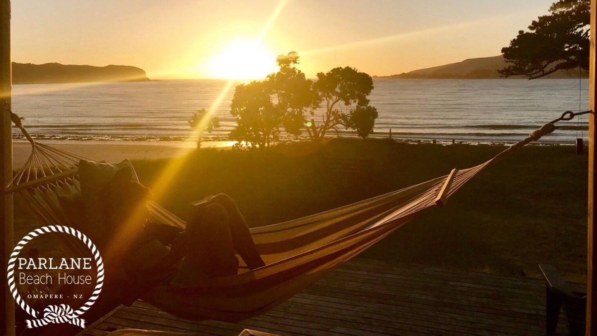 Omapere House | Stunning beach house located right on the beach in the heart of the Hokianga.