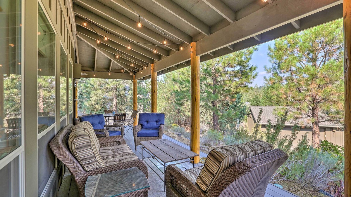 RiverWild House | Stunning Bend Retreat < 20 Mi to Mt Bachelor!
