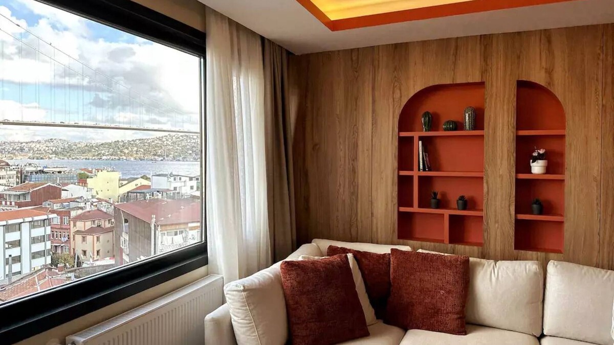 Inegeul Apartment | Stunning Bosphorus View