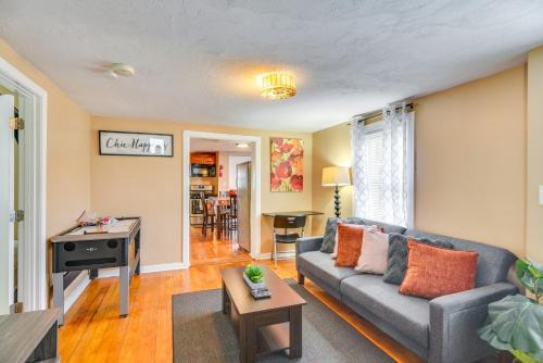 Brockton Apartment | Stunning Brockton Apt Less Than 4 Mi to Westgate Mall!