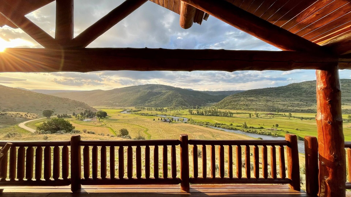 Meeker Cabin | Stunning Cabin w/Huge Deck & Amazing River Valley Views - WIFI