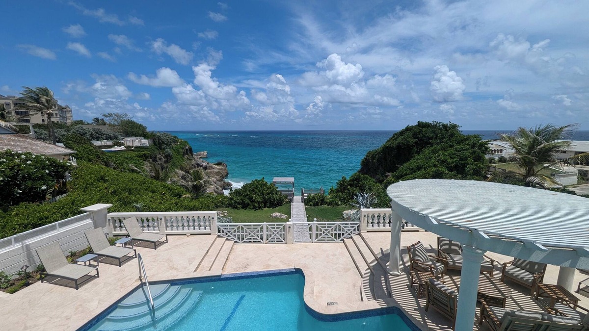 Diamond Valley Villa | Stunning Clifftop, Oceanfront Villa with Breathtaking Views