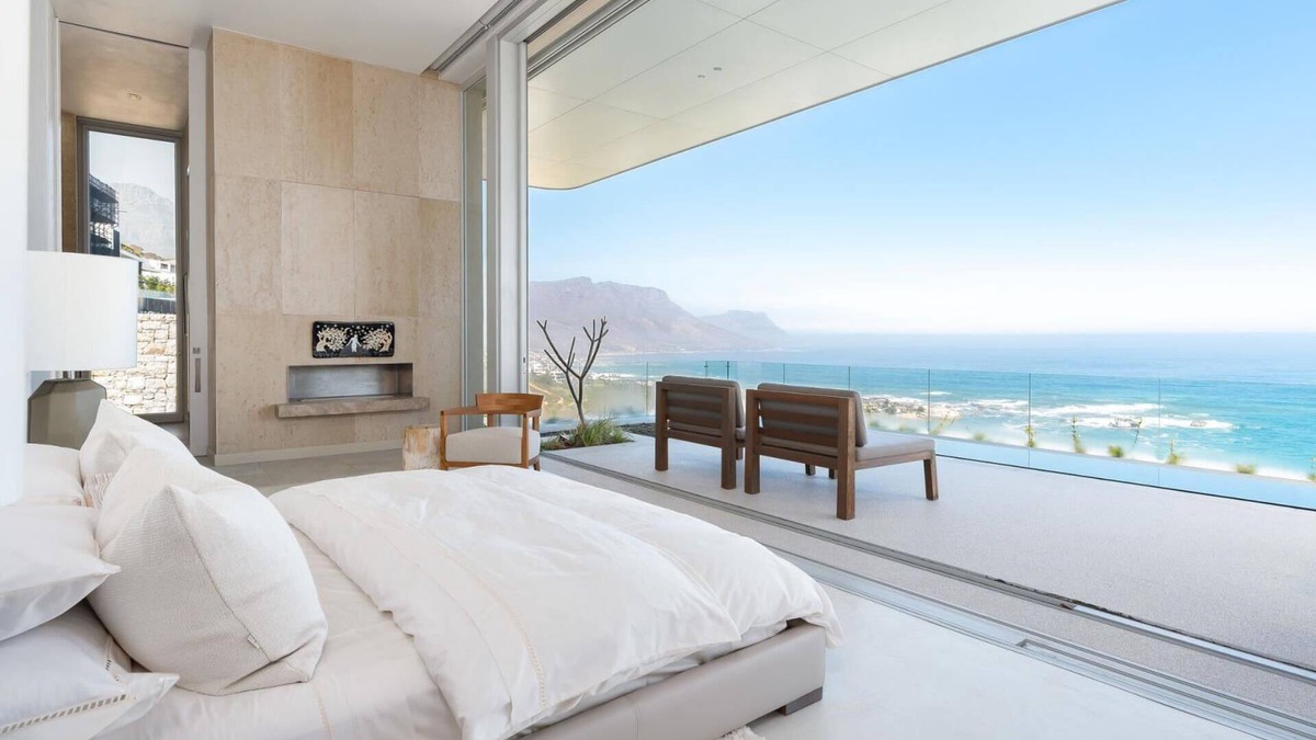 Clifton Villa | Stunning clifftop villa with dreamy ocean views