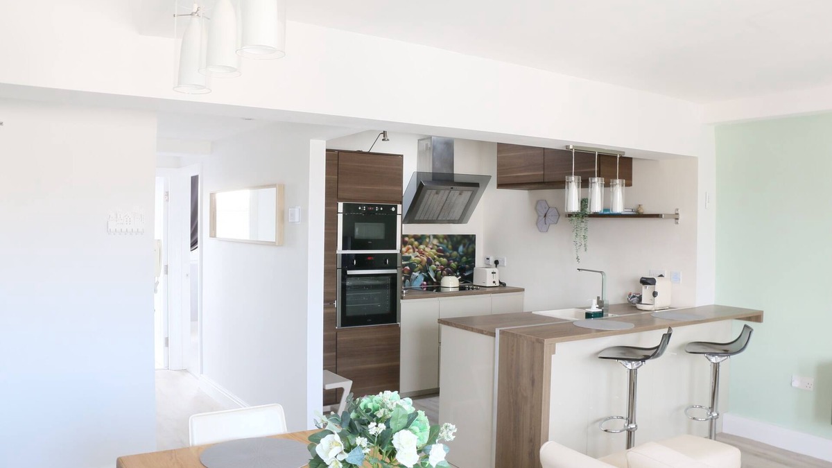Cotham Apartment | Stunning Clifton Flat in Amazing Central Location