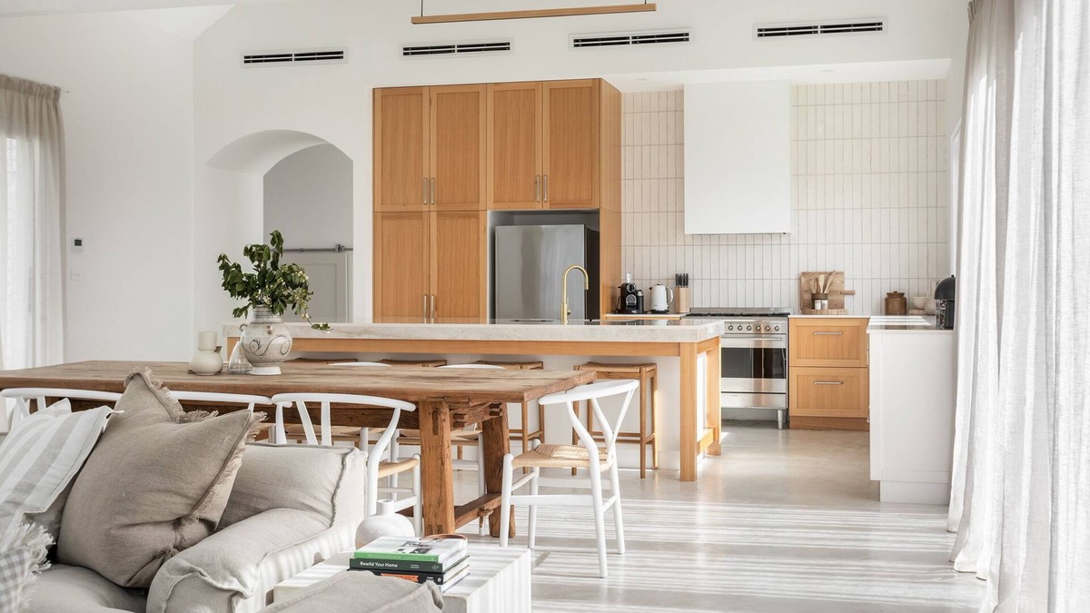 Falmouth House | Stunning Coastal Family Retreat - 5 minute walk to beaches