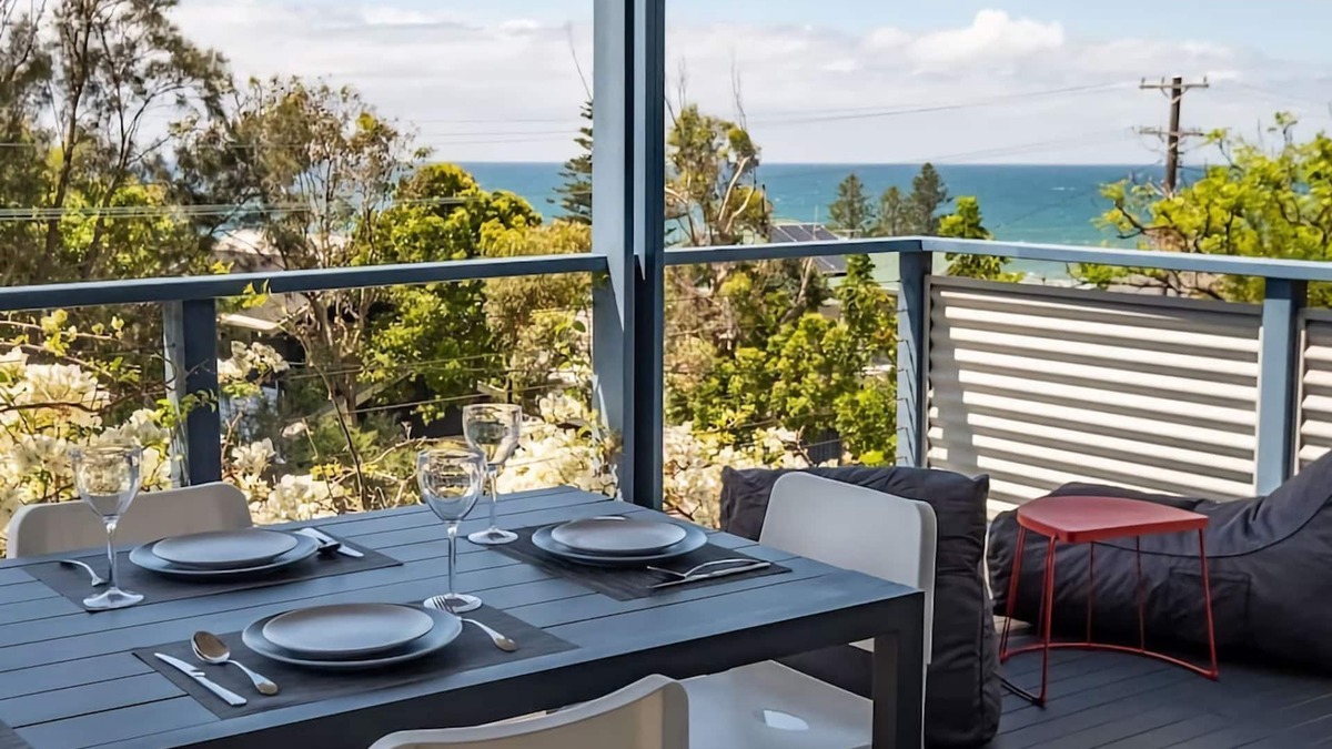 Wombarra House | Stunning Coastal Home Views 1 Hour From Sydney