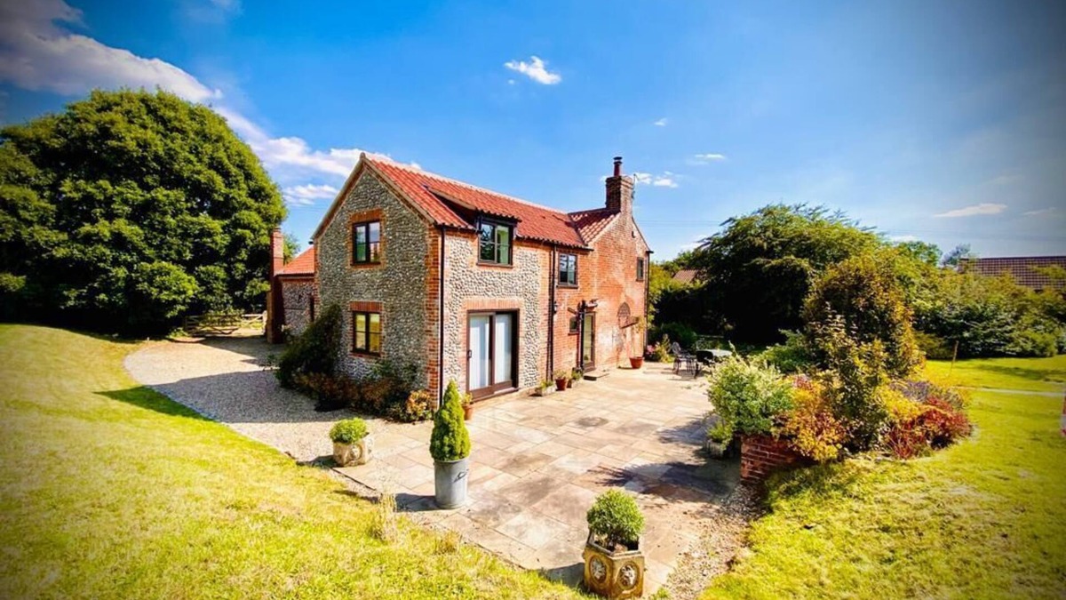 Aldborough House | Stunning country house and garden in Holt on the North Norfolk coast