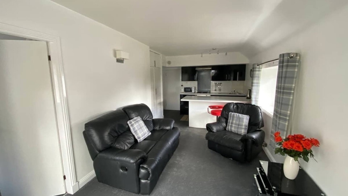 Newmilns Cottage | Stunning countryside cottage with great views