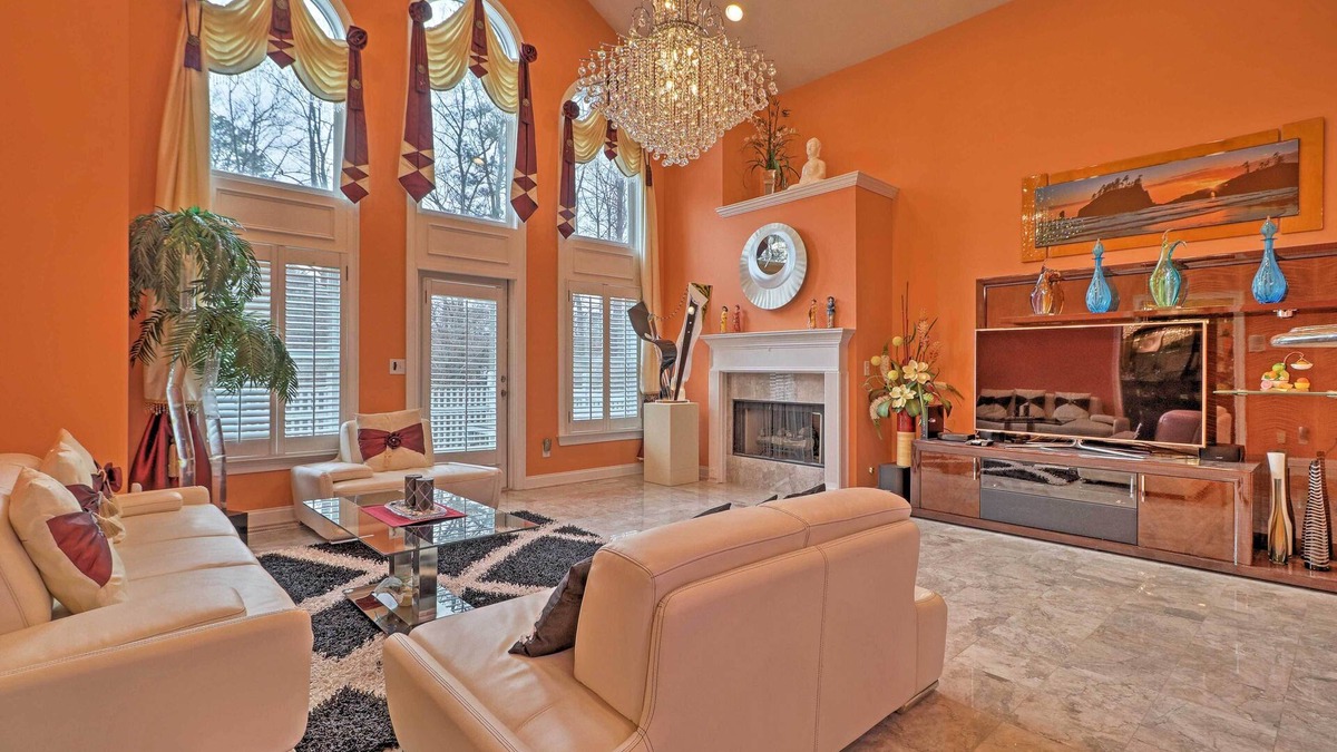 Duluth House | Stunning Duluth Family House w/Fireplace & Patio!