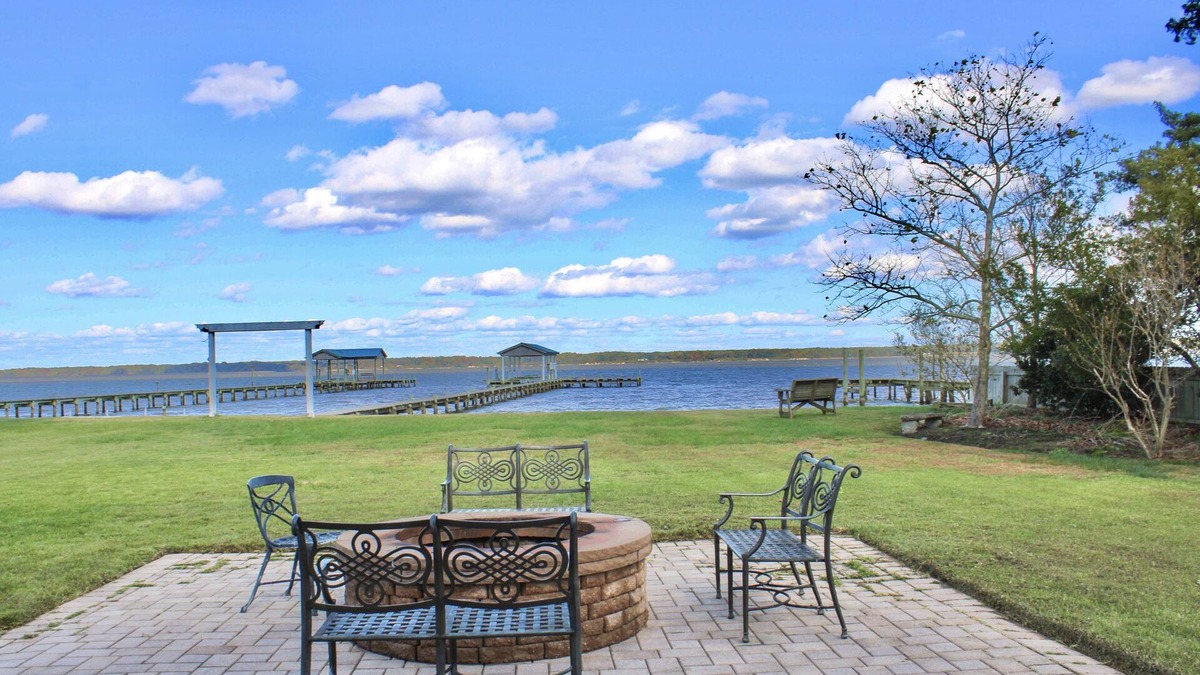 Sharps House | Stunning Dunnsville Retreat on Rappahannock River w/Boat Dock!