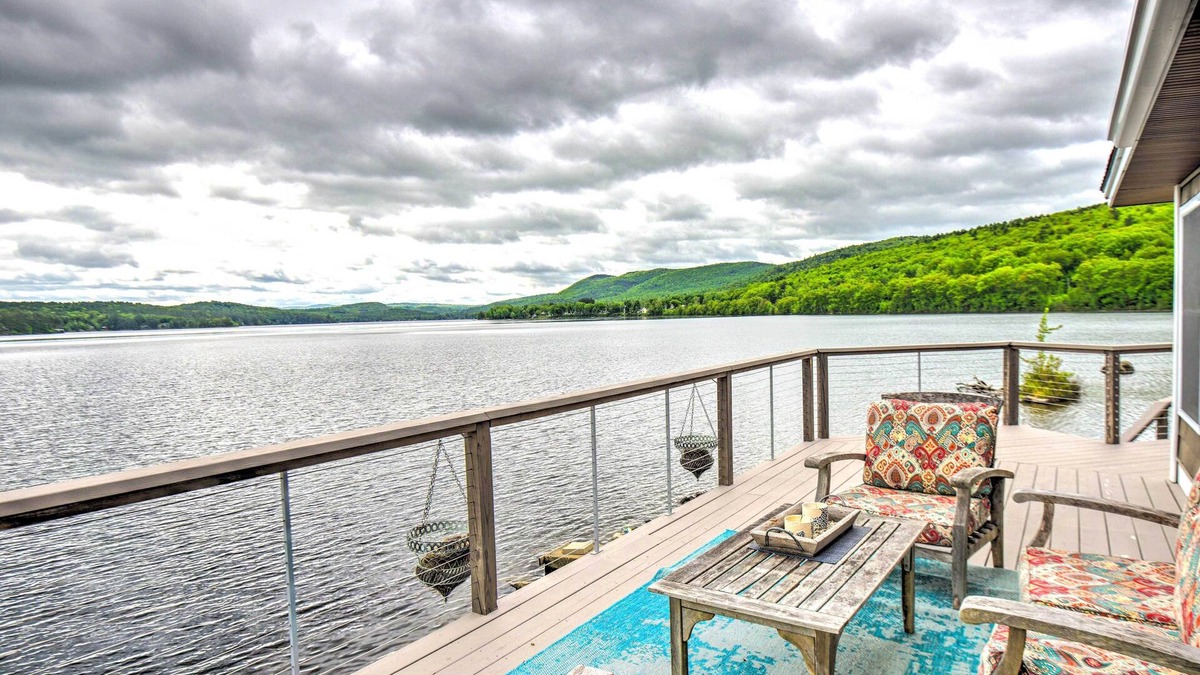 Enfield House | Stunning Enfield Home w/Deck & Boat Dock!