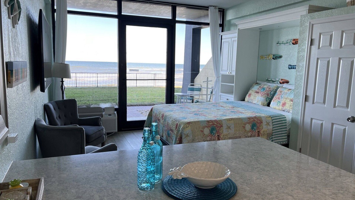 Bridgeport Heights Condo | Stunning First Floor Direct Ocean Front Upgraded Studio POOL OPEN