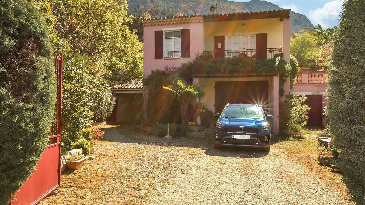 Moustiers-Sainte-Marie House | Stunning home in Moustiers-Sainte-Marie