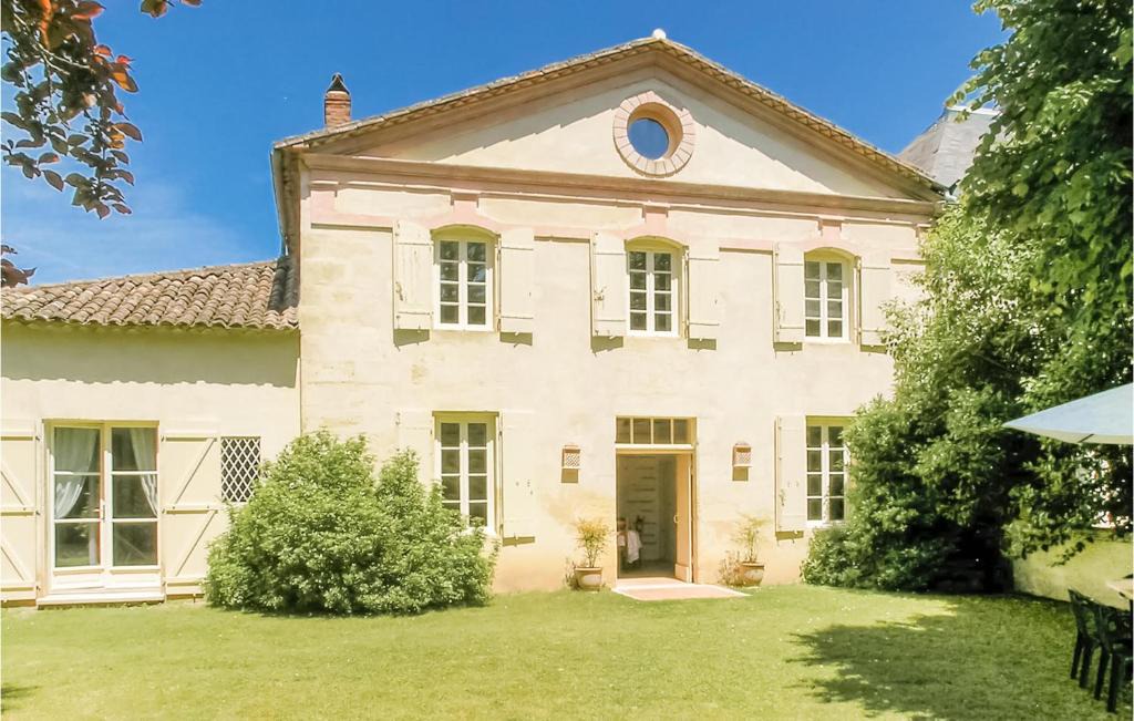 Saint-Antoine-de-Breuilh House | Stunning Home In St Antoine De Breuilh