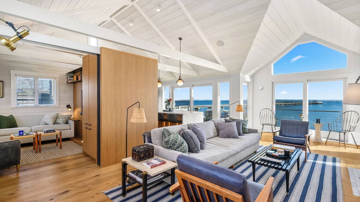 Provincetown Condo | Stunning Fully-Renovated 1BR/Den with Unobstructed Waterfront Views - Sleeps 2!