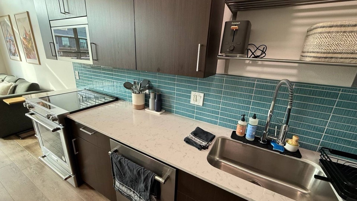 Central Boulder Condo | Stunning Furnished 1BR/1BA Condo in Downtown Boulder - Digital Nomad's Dream