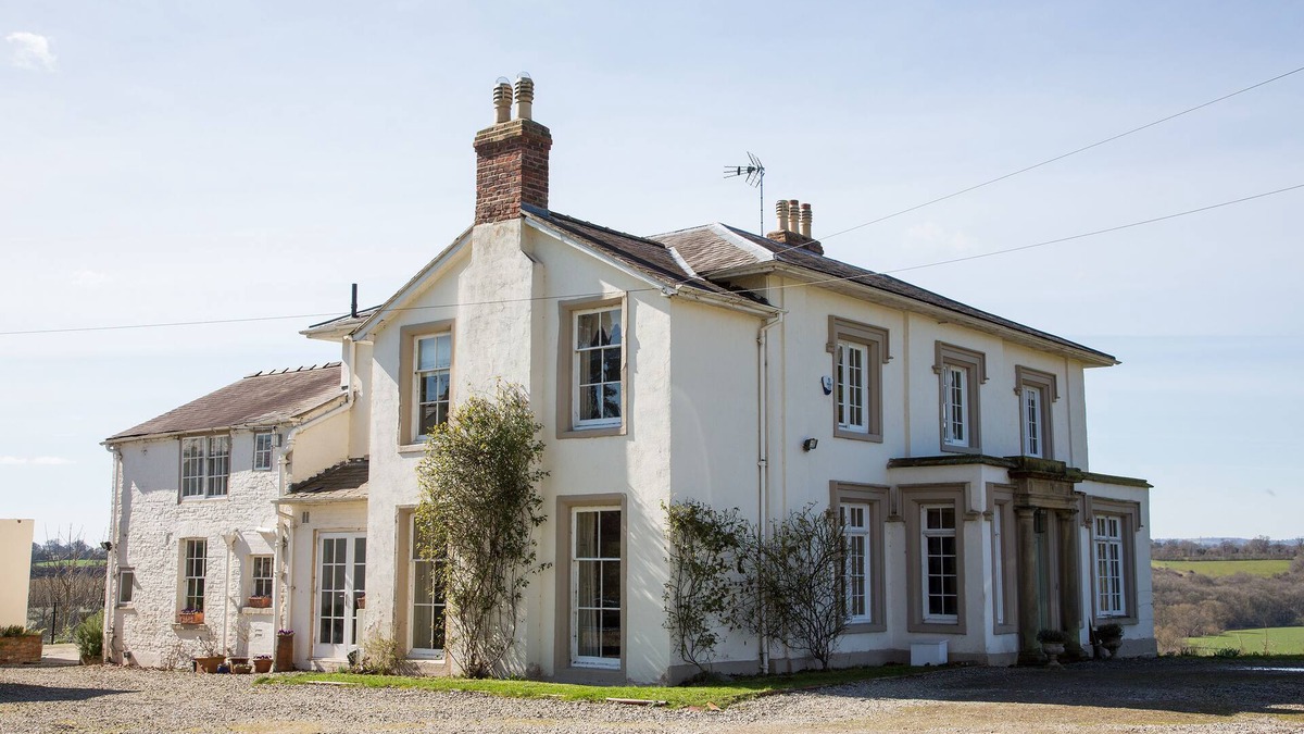 Overton-on-dee House | Stunning Georgian Grade 2 Listed property in the Welsh borders