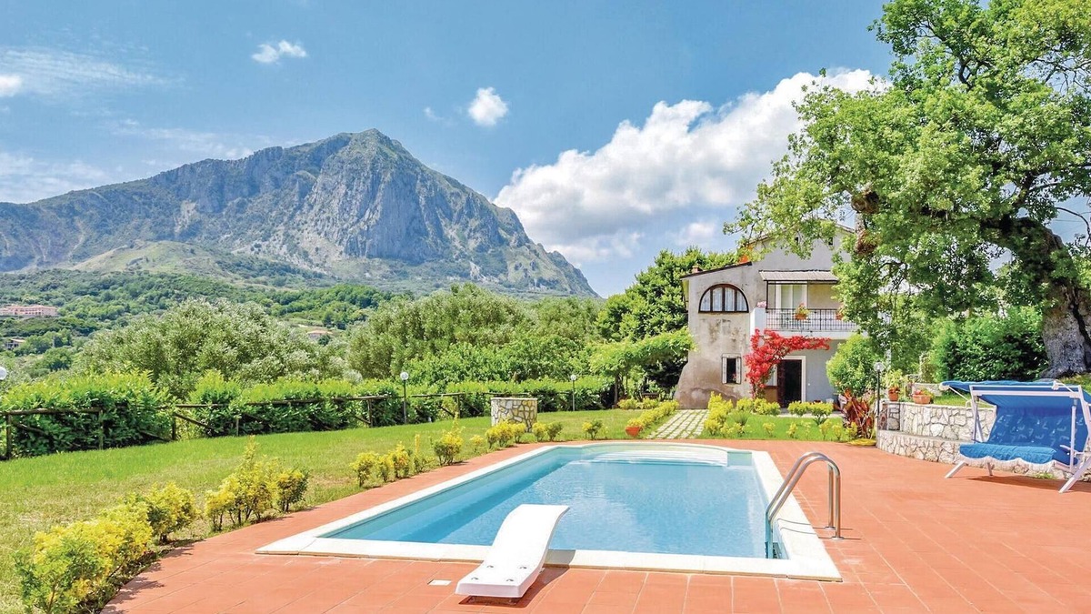 San Giovanni a Piro House | Stunning home in S.Giovanni a Piro SA