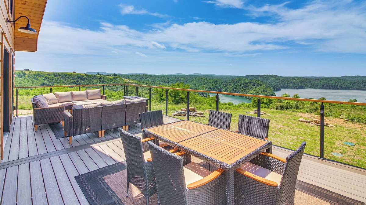 Hilham Cabin | Stunning Hilham Home w/Hot Tub, Views & Fire Pit!