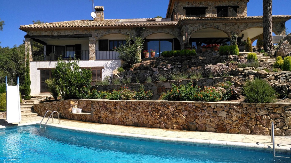 Vall-Llobrega Villa | Stunning Hilltop Villa with Private Pool and Panoramic Sea Views