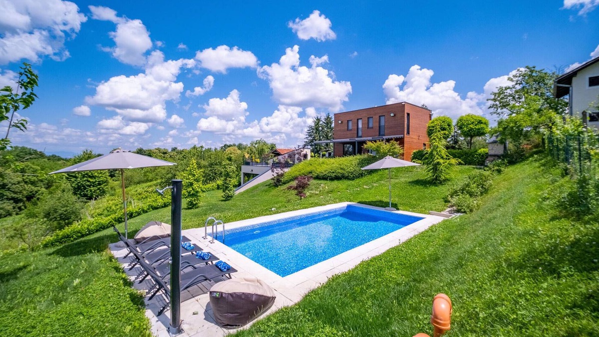 Lekenik House | Stunning home in Barbarici Kravarski