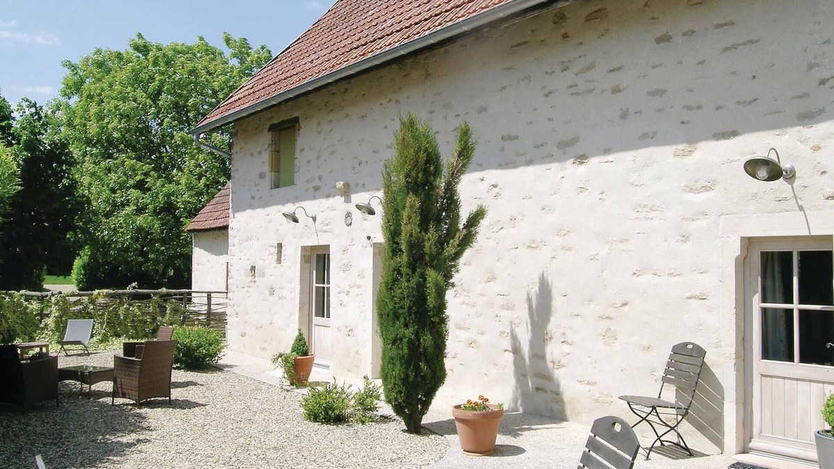 Ruffey-les-Beaune House | Stunning home in RUFFEY LES BEAUNE