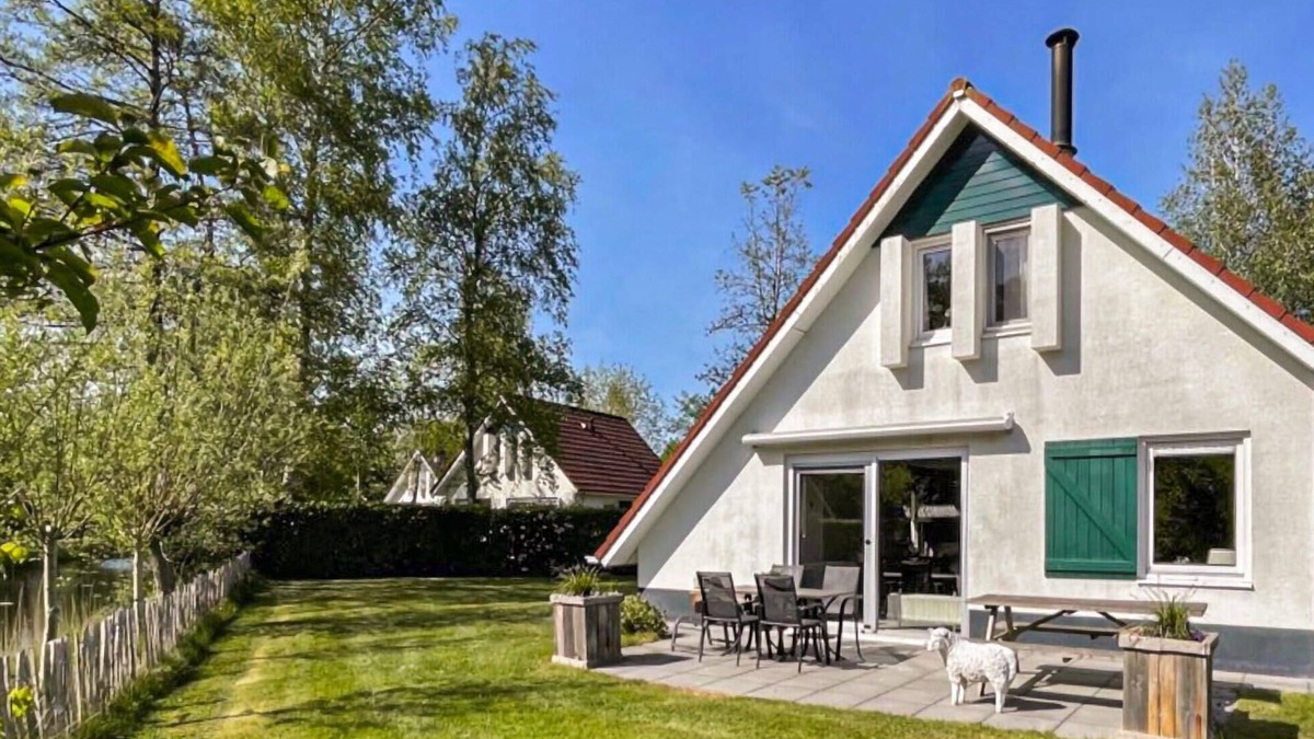Sint Nicolaasga House | Stunning home in Sint Nicolaasga