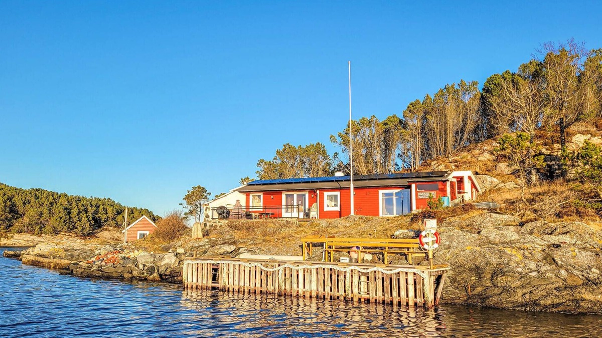 Fjell House | Stunning home in ågotnes with kitchen