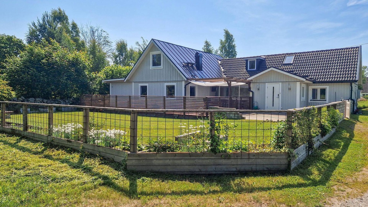 Asarum House | Stunning home in Asarum with WiFi