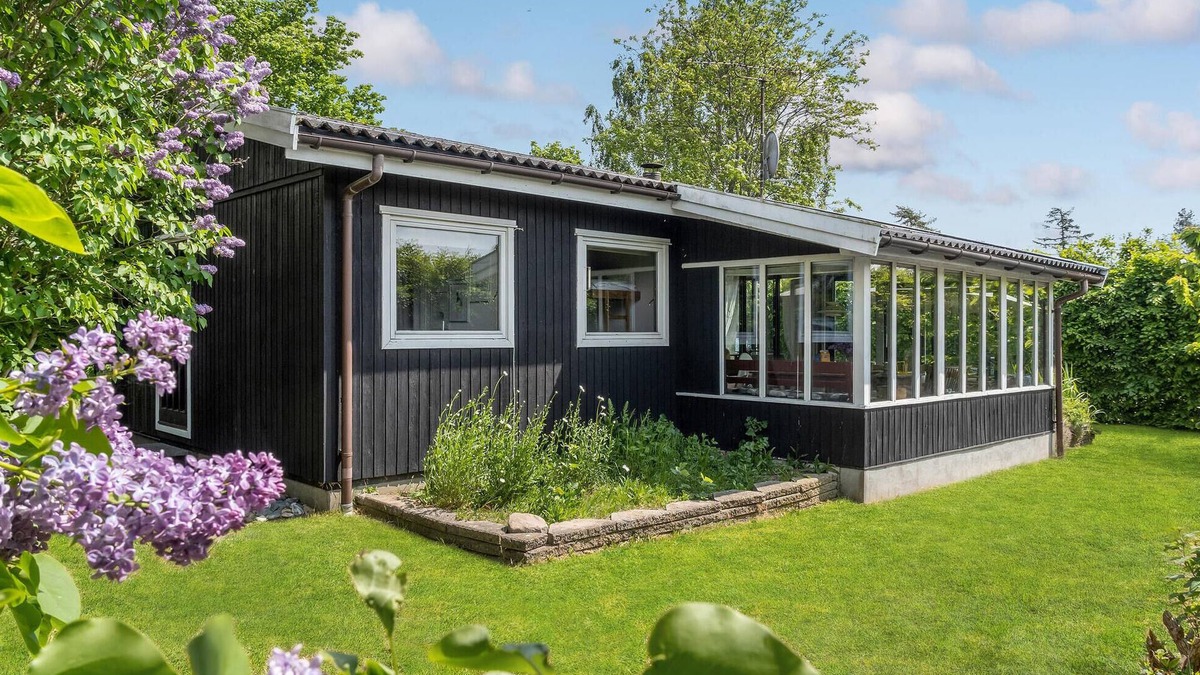 Bog By House | Stunning home in Bogø By with kitchen