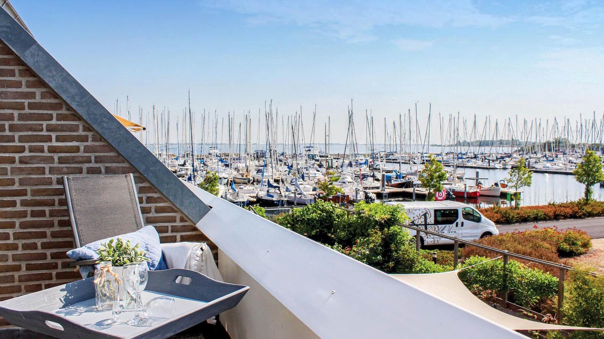 Bruinisse House | Stunning home in Bruinisse
