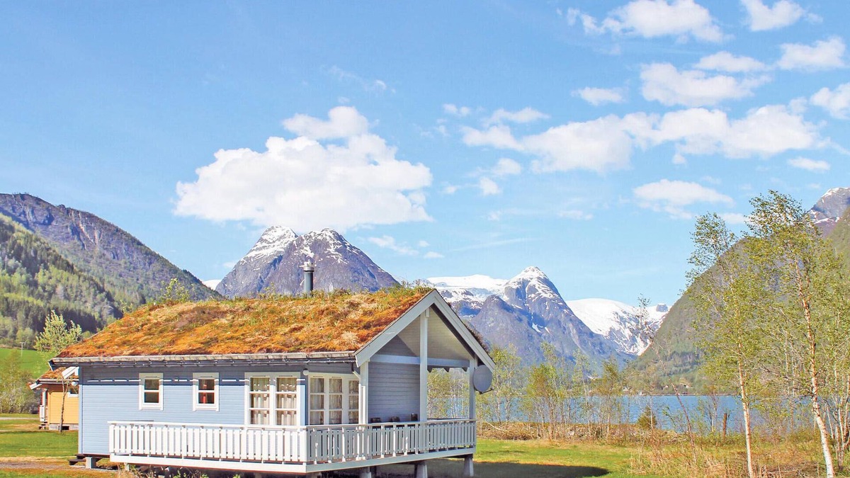 Fjaerland House | Stunning home in Fjærland
