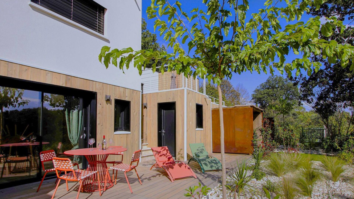 Suze-la-Rousse House | Stunning home in Suze la Rousse