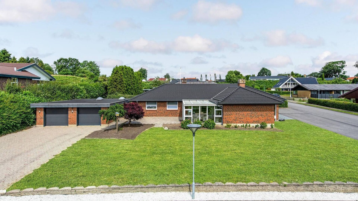 Kollund House | Stunning home in Kruså with WiFi